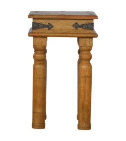Thakat End Table