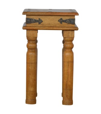 Thakat End Table
