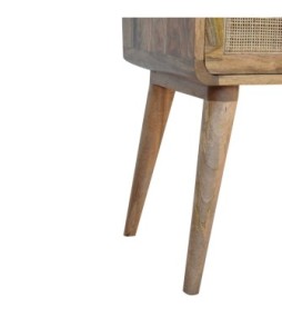 Table de chevet compacte