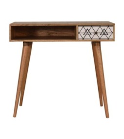 Bureau triangulaire imprimé