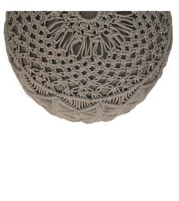 Repose-pieds gris crocheté