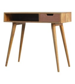 Bureau en cuivre perforé