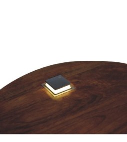 Table de chevet simple finition châtaigne