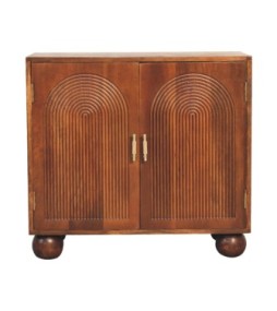 Armoire à boules sculptées finition châtaigne