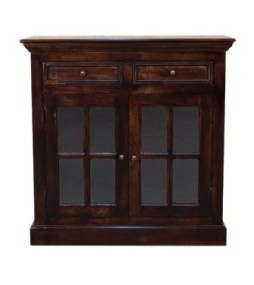 Armoire en noyer avec portes vitrées