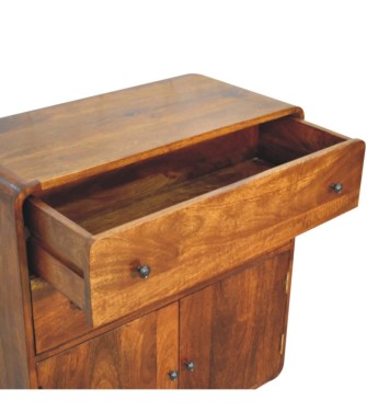 Armoire incurvée au charme nordique