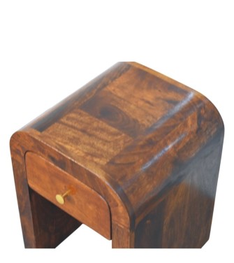 Table de chevet Mini Darcy finition châtaigne avec bords incurvés